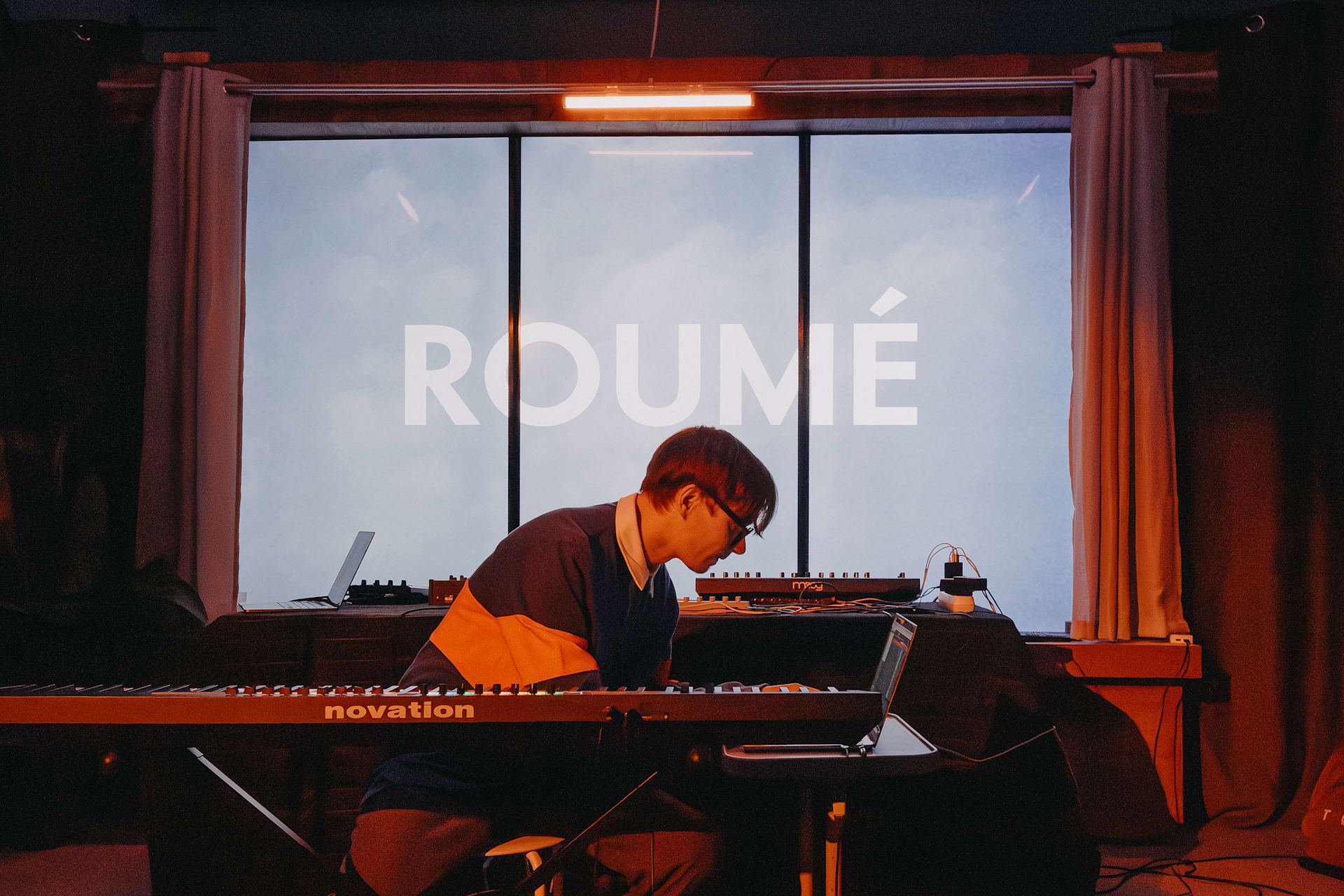 Roumé At A Fechada: Album Release Concert Cover