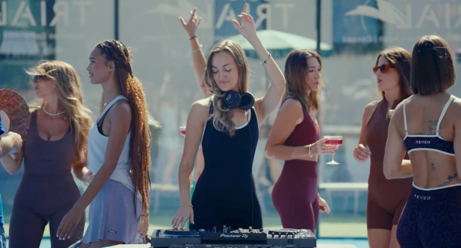 La Padel Party Cover