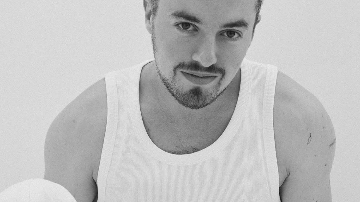 Skywalker W/ Aqvca, Omizs, Ayo, Vittoria, Malaïka, Bryan Cover