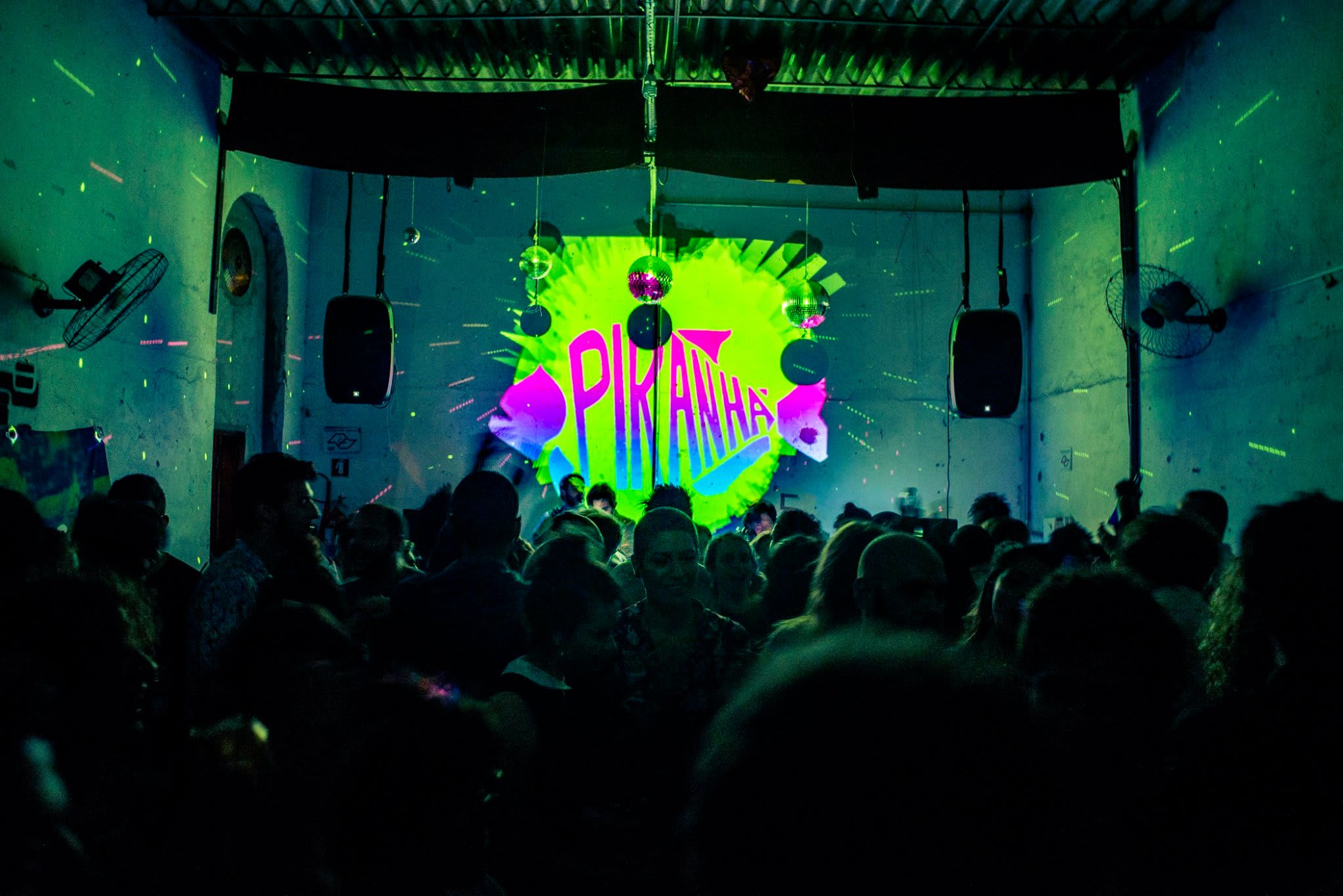 Piranha - A Volta Da Festa Voraz Cover