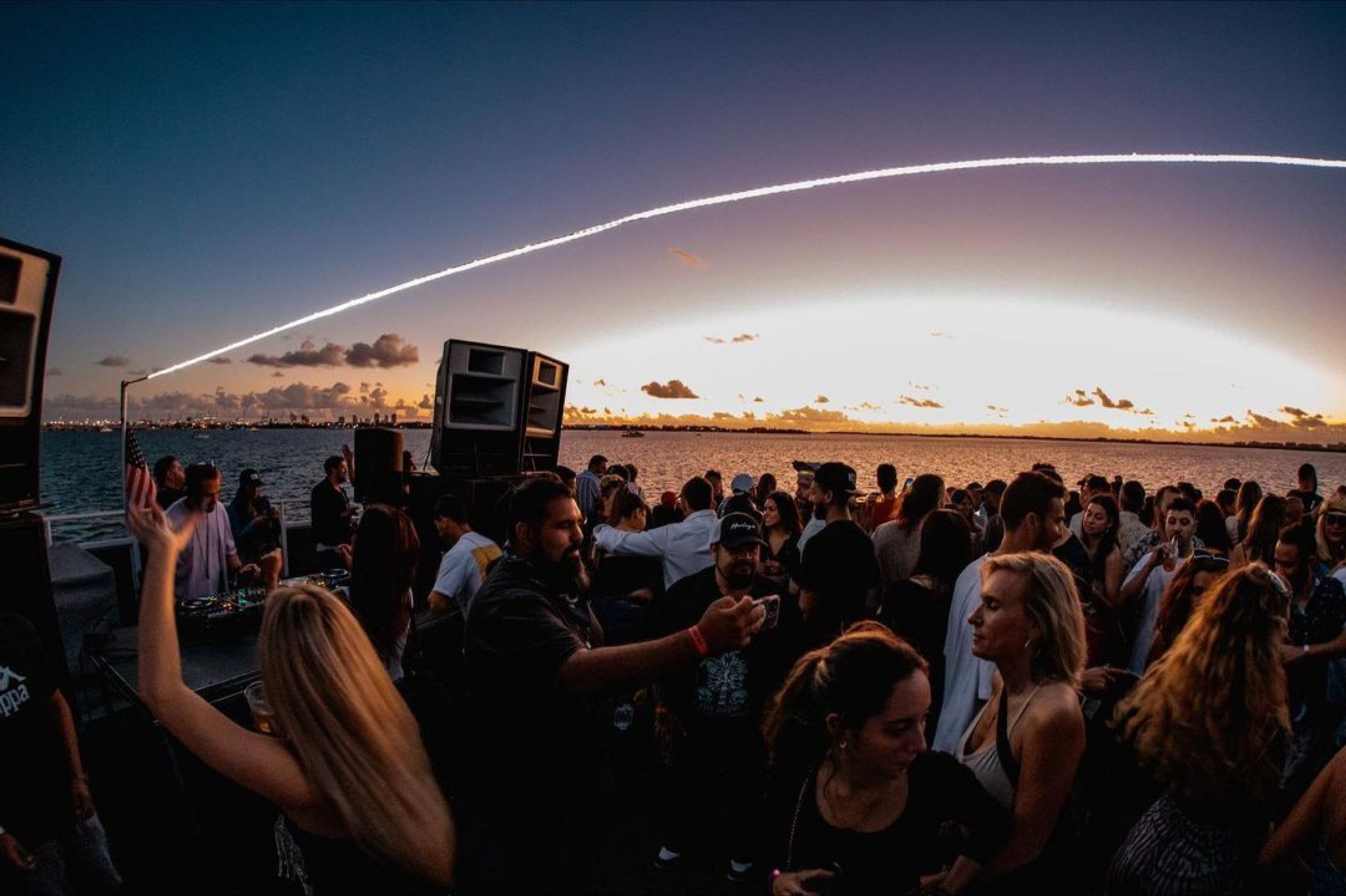 New Year New Sun Boat Party Nye Cover