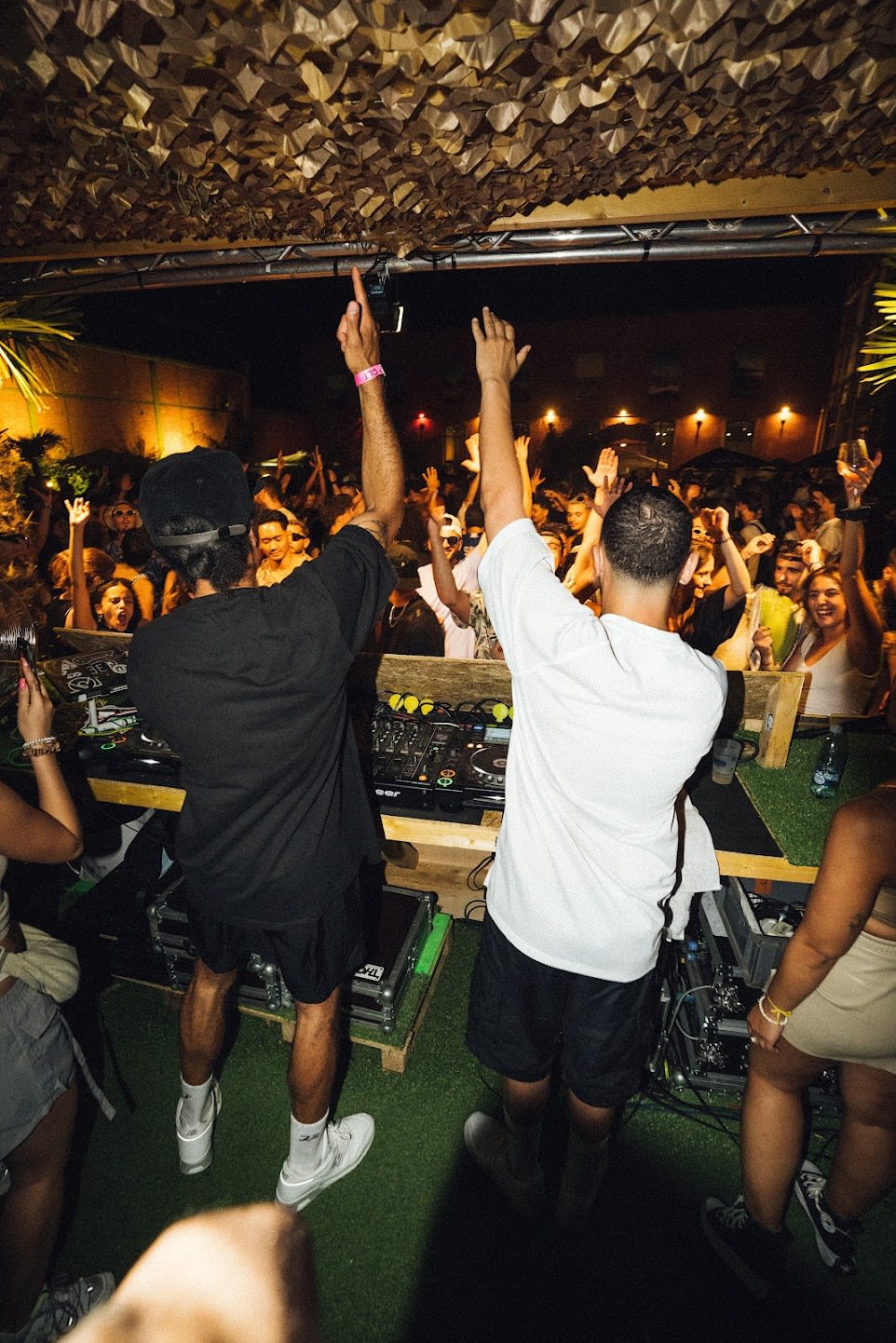 C'est L'été W/ Twerkistan (+Grizzy & Soes) Cover