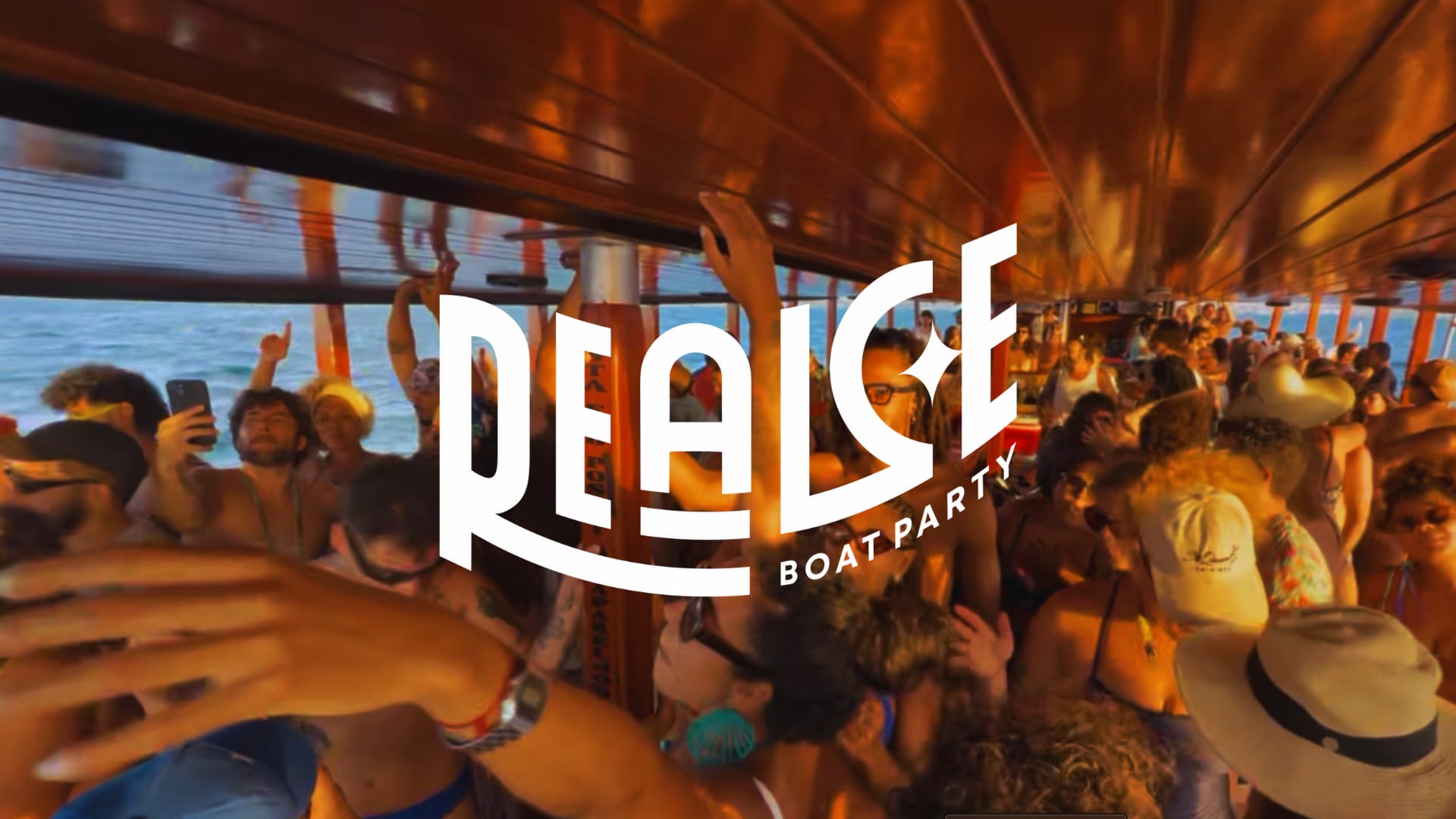 Realce Boat Party Cover