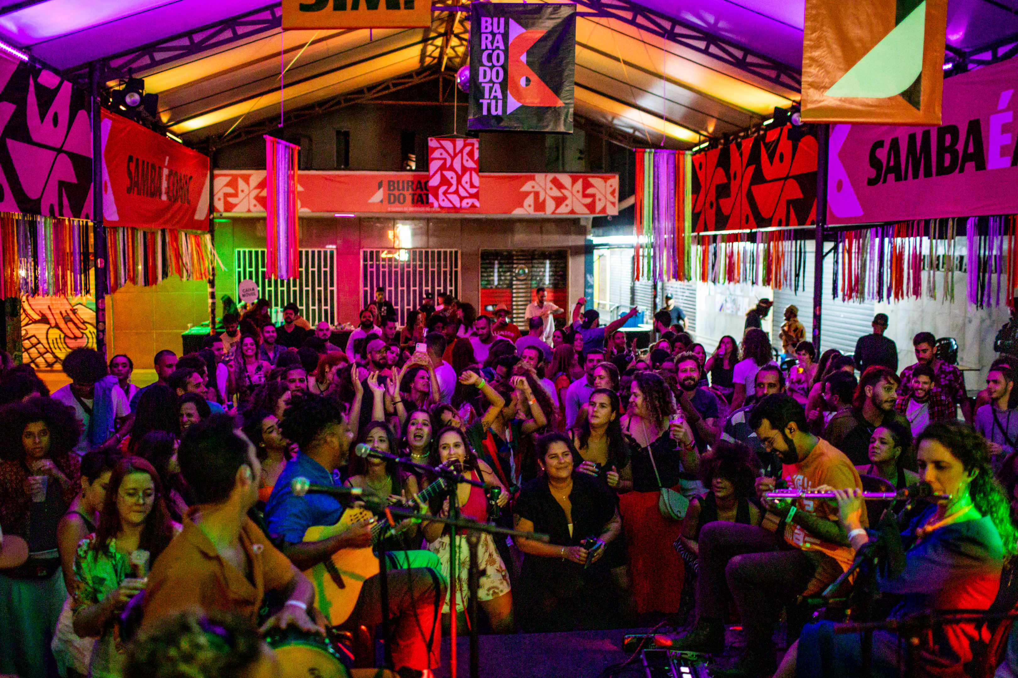 18/12: Buraco Do Tatu - Samba De Domingo Cover