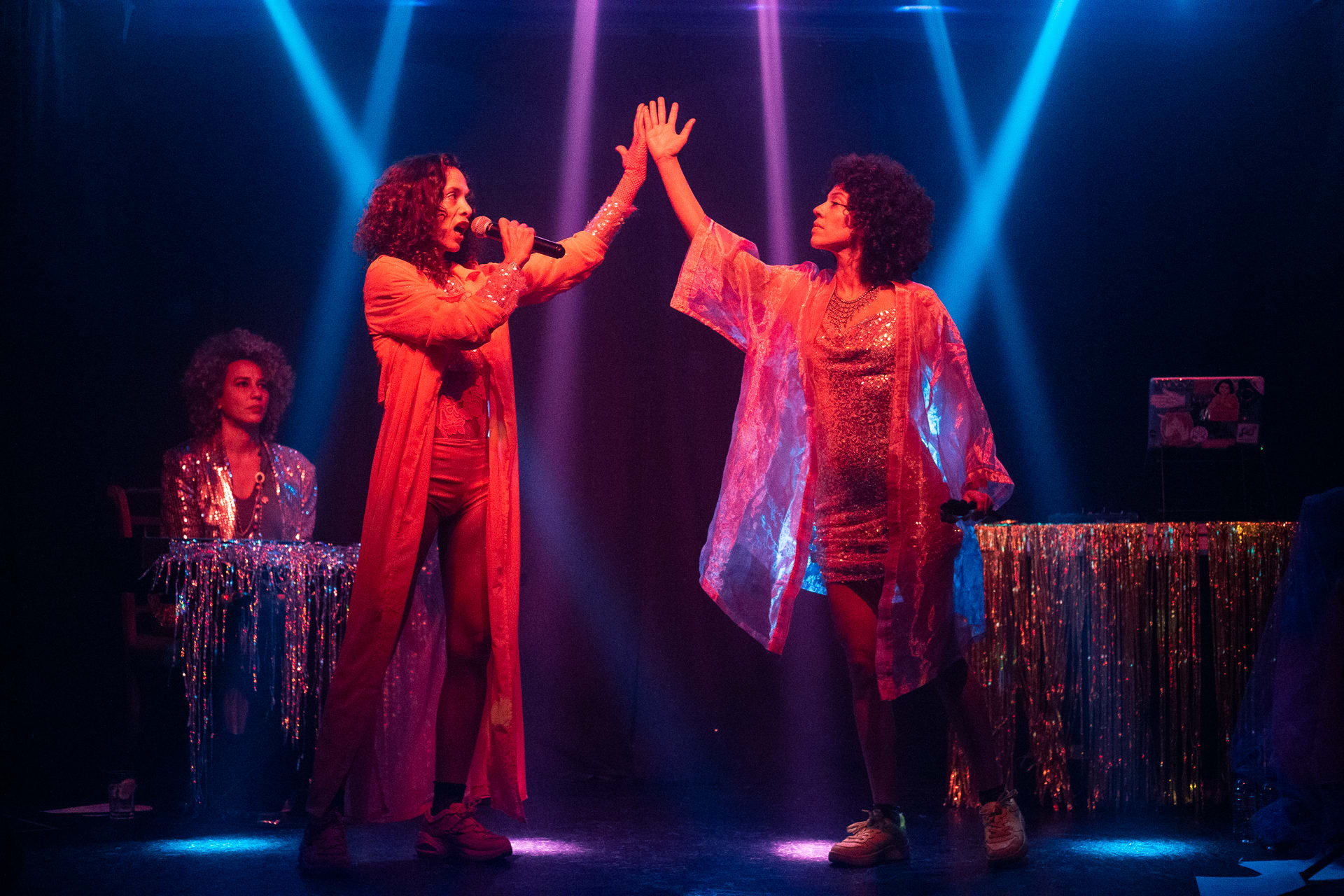 Aquaria By Plano V Cover