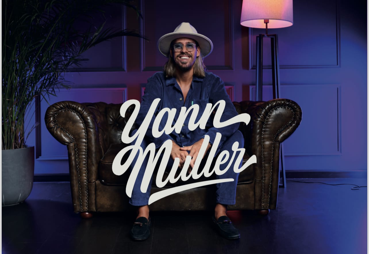 Yann Muller Au Chiringuito Cover