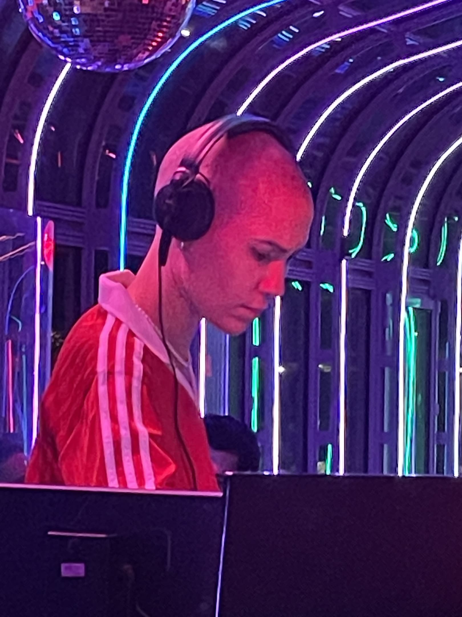 Gid 01/12 Sara Zinger Cover