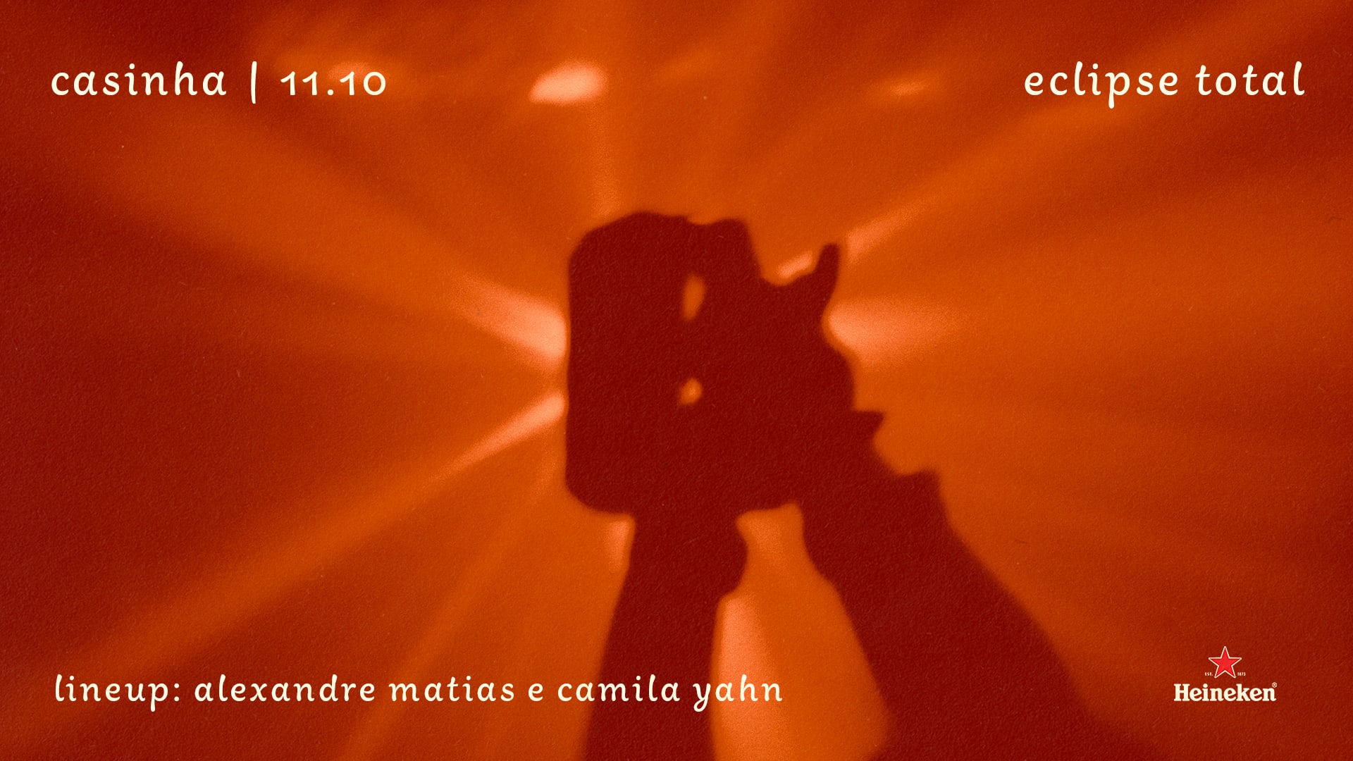 Eclipse Total Na Casinha Cover