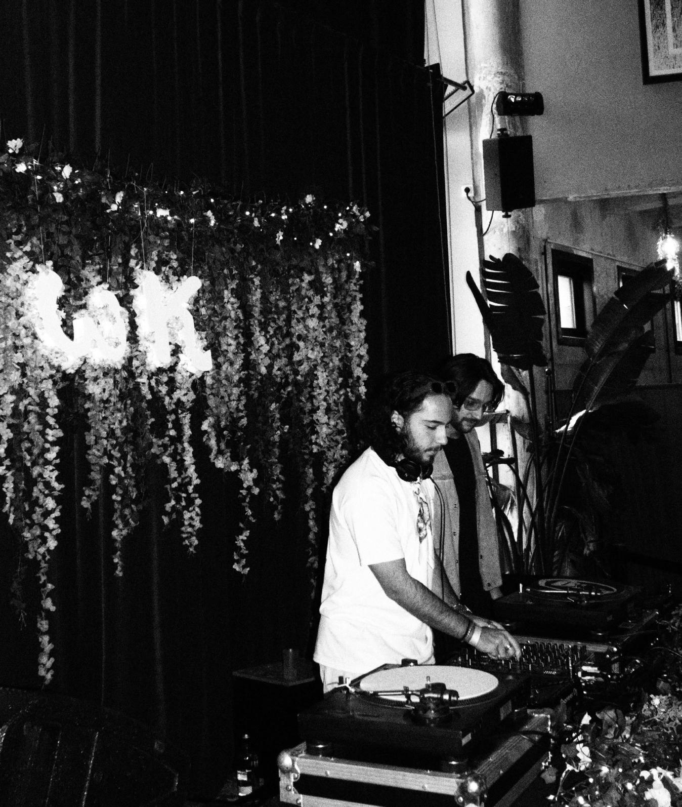 Casa Atarashi W/ Sampa Vs Memphis Vs Nozen Cover