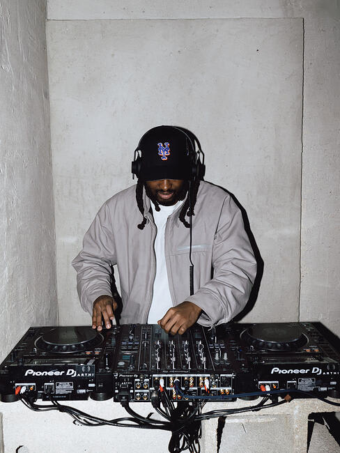 Tony Good Guy, Caius & Mosey Cover