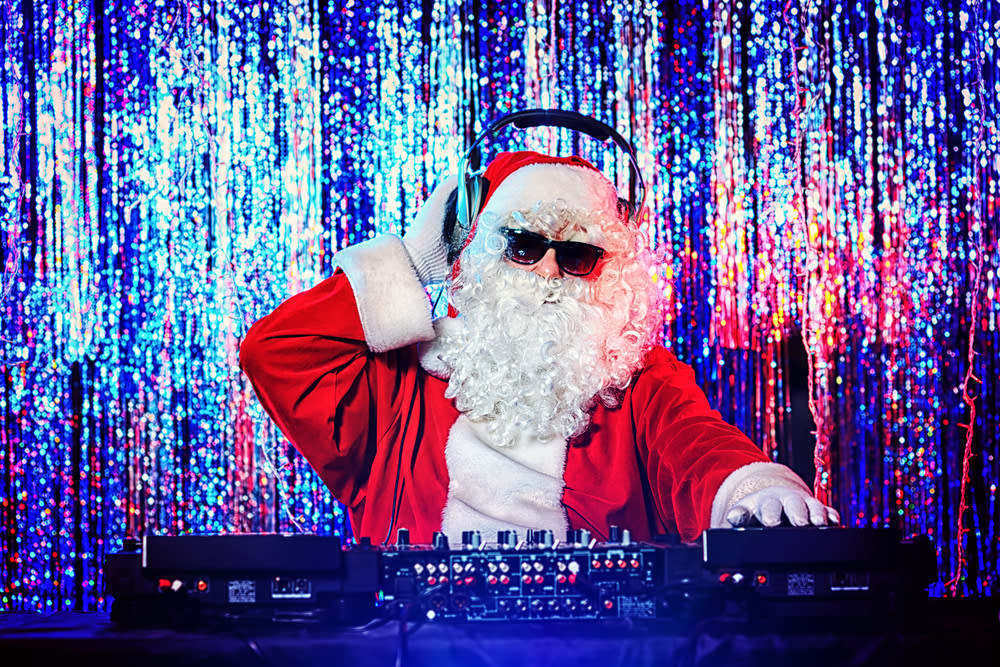 Nyc Tourist Vip Santa Pub Crawl Pass 2024 Cover