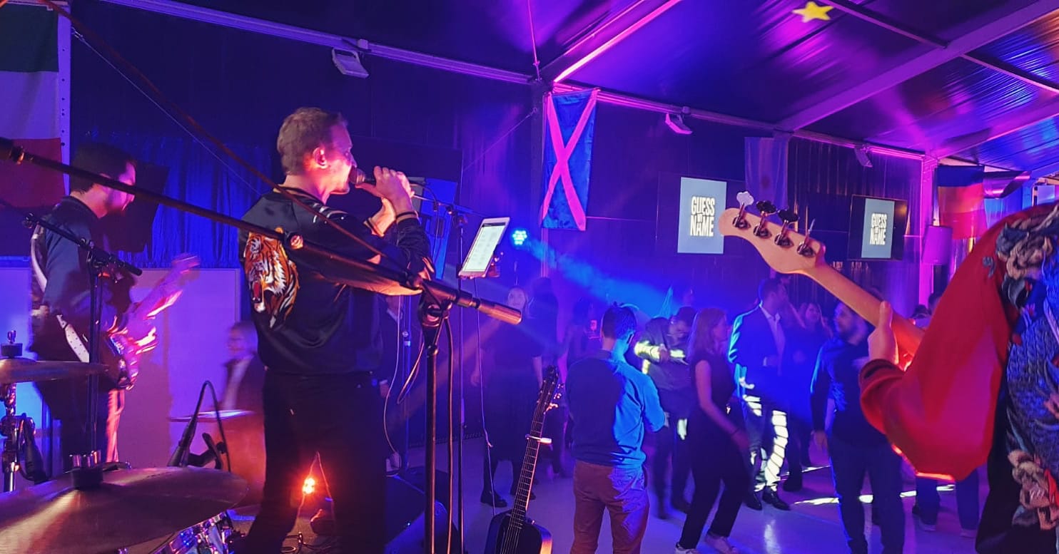 Concert : Guess My Name Cover