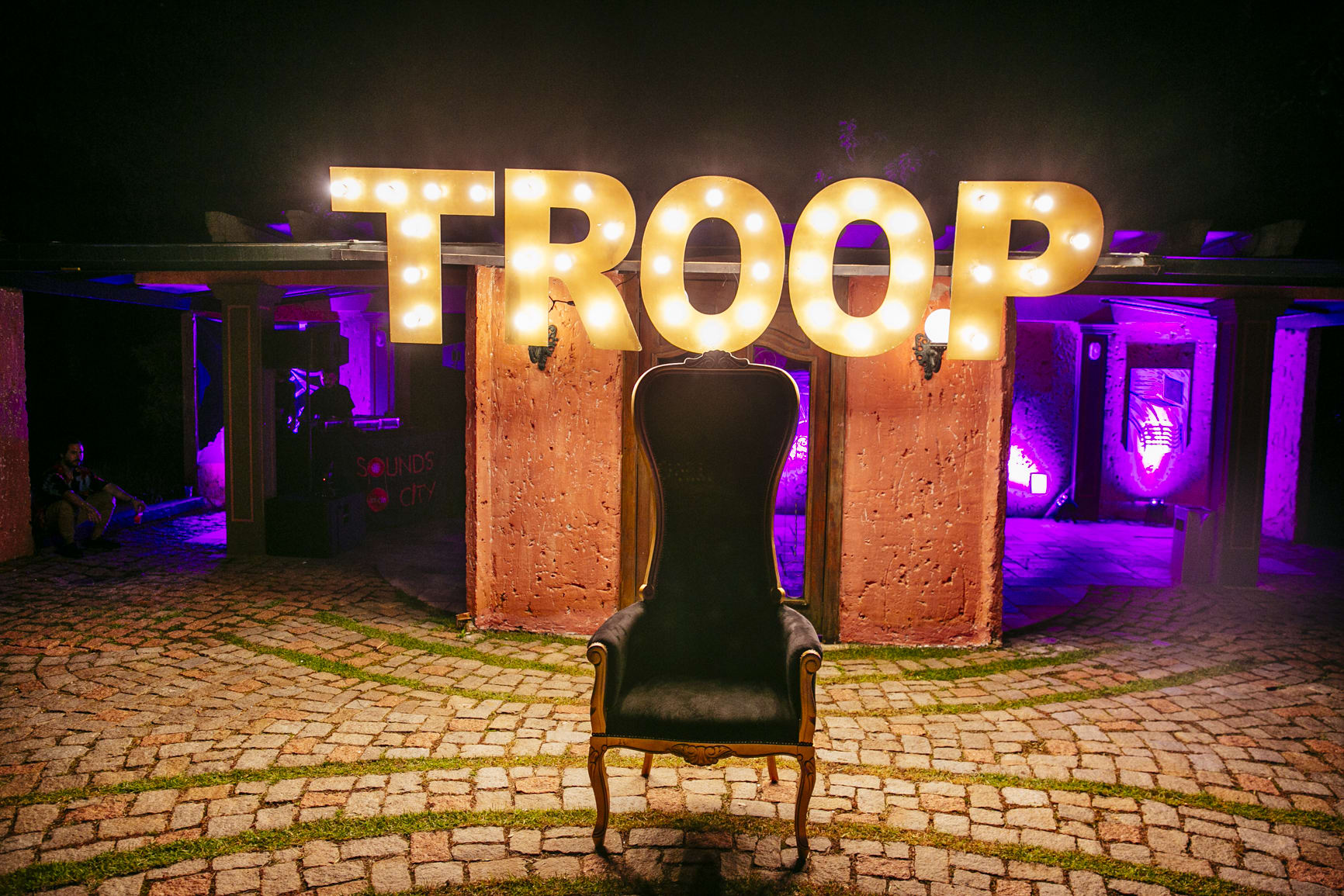 Quadra Bar Apresenta Troop Station - Week 005 Cover