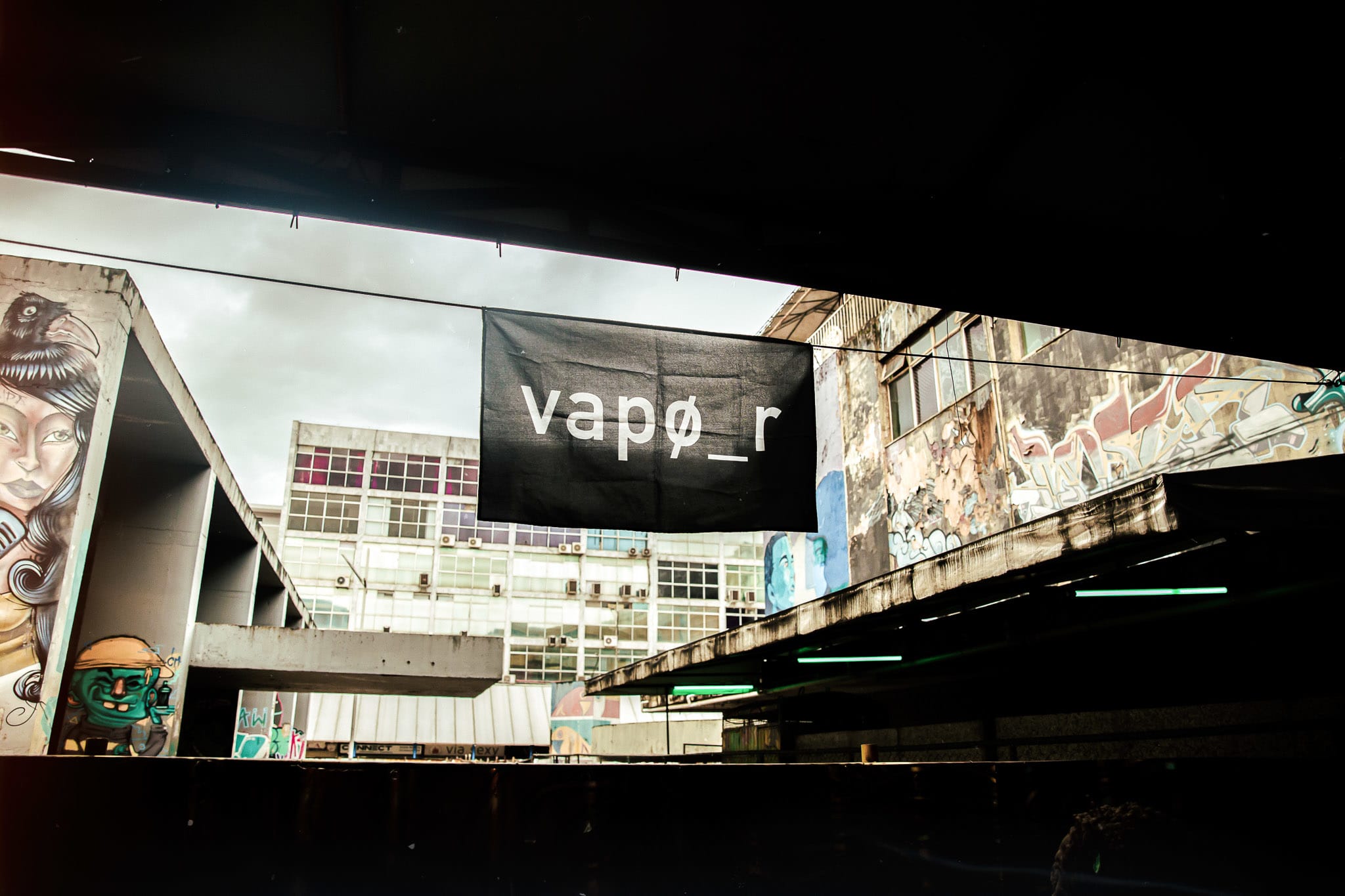 Vapø_R: 5 Anos!  Cover