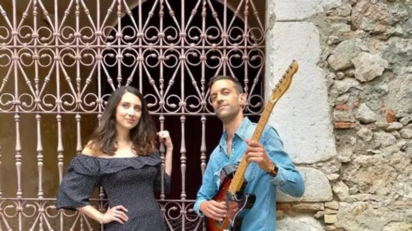Live Set - Claudia Cover