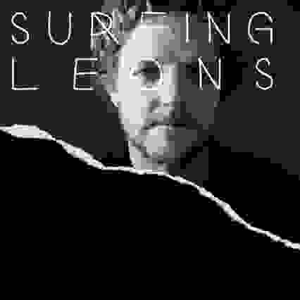 Surfing Leons