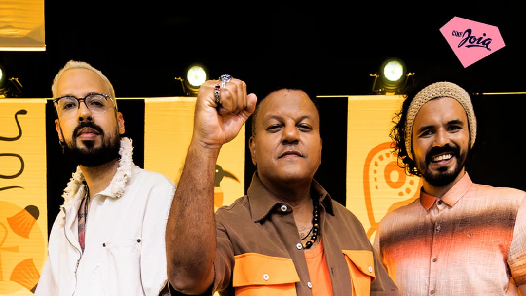 Acústico Alma Djem no Cine Joia