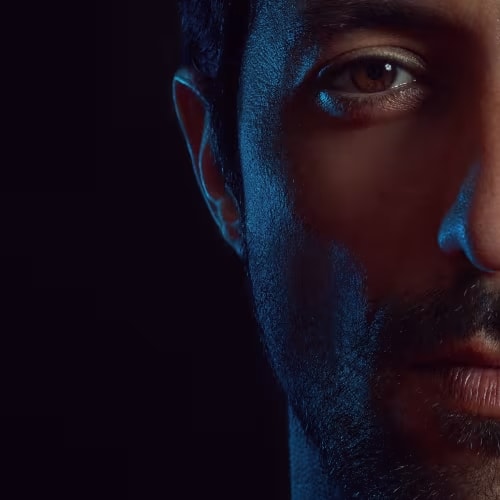 Rui G. & Floating Layers