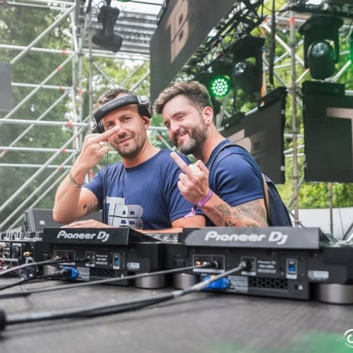 The Bad's Brothers / Ken & Kev Bad'X