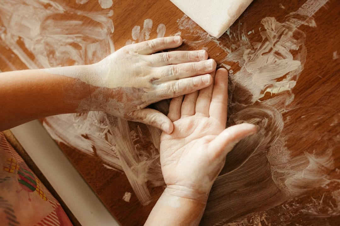 CREATE YOUR OWN CLAY PIECES WORKSHOP – 8 MARVILA