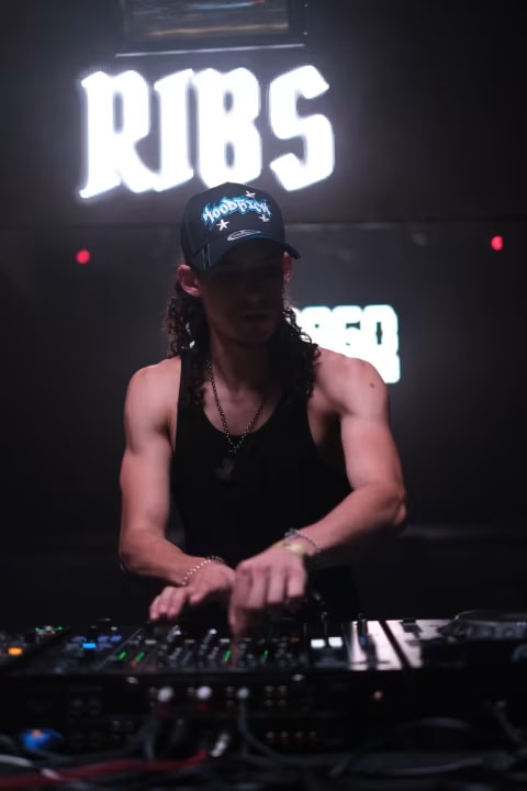 Featured content for R1BS