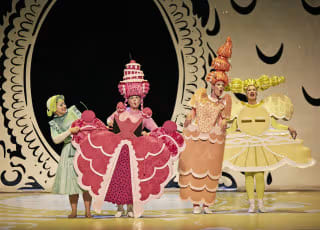 Valérie Lesort : le pop-up lyrique des Contes de Perrault