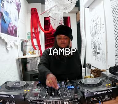 Le Petit Box Radio 054