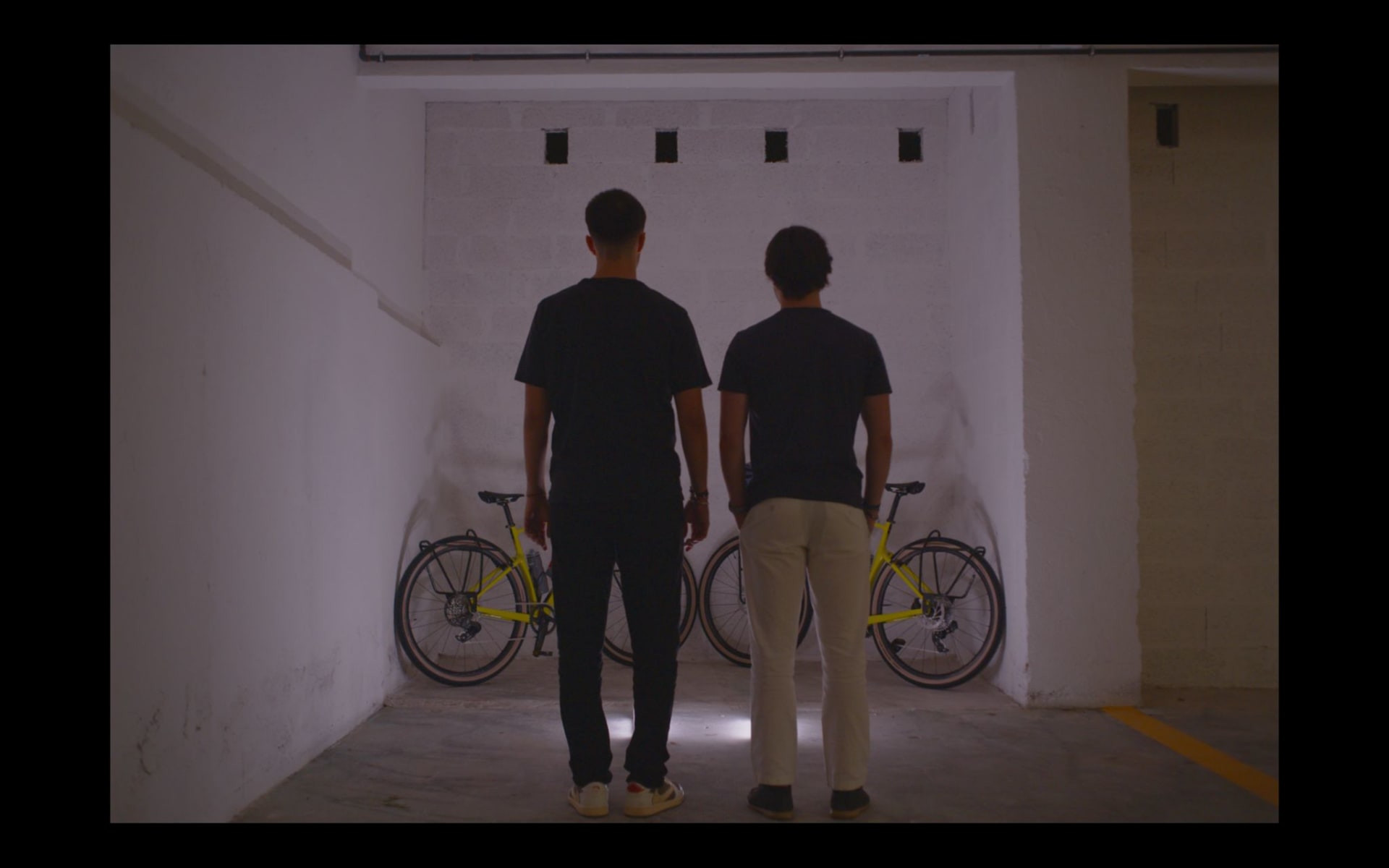 2 Bikes, 2 Hearts X La Brousse