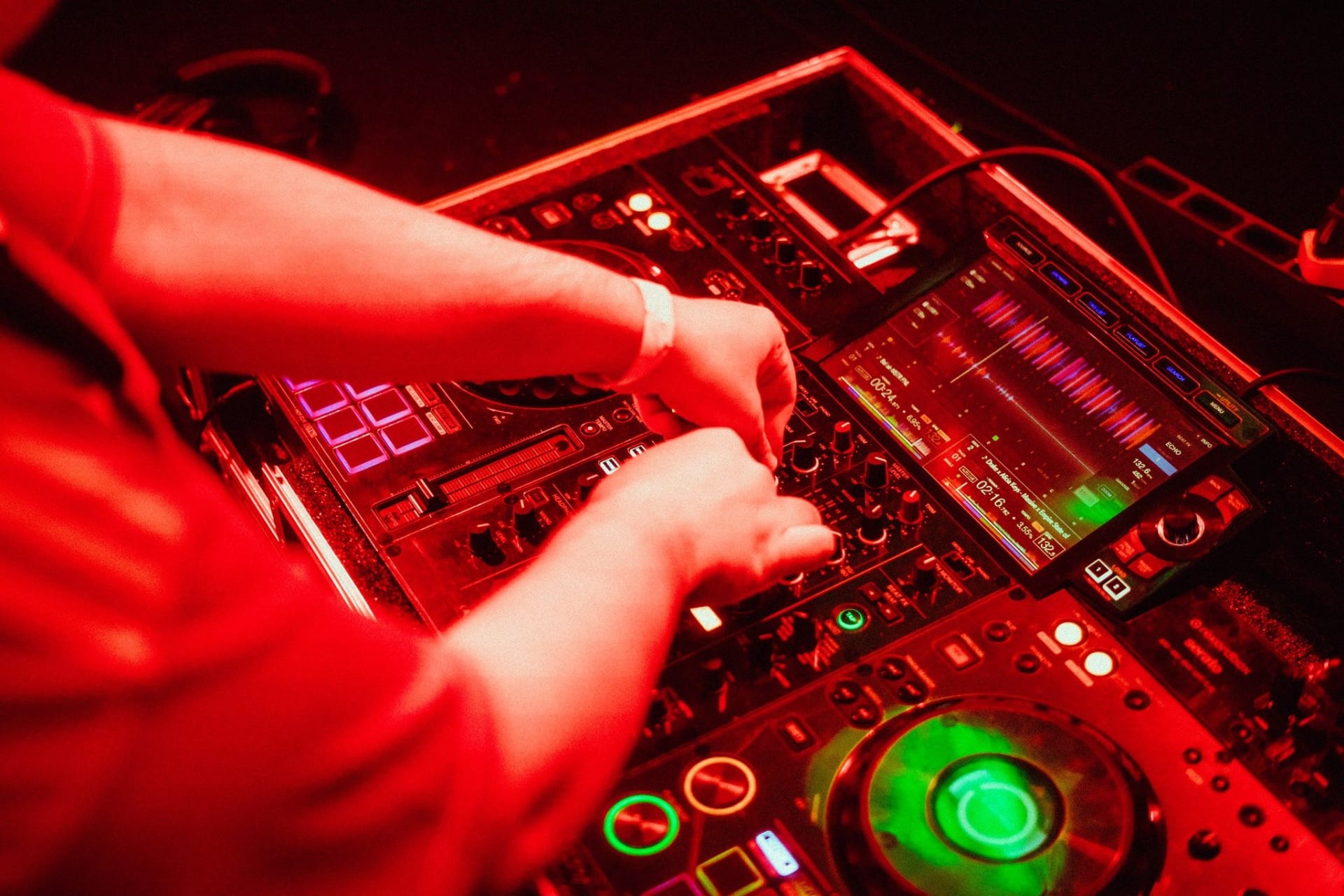 Oficina De Discotecagem Para Iniciantes Da Bateu