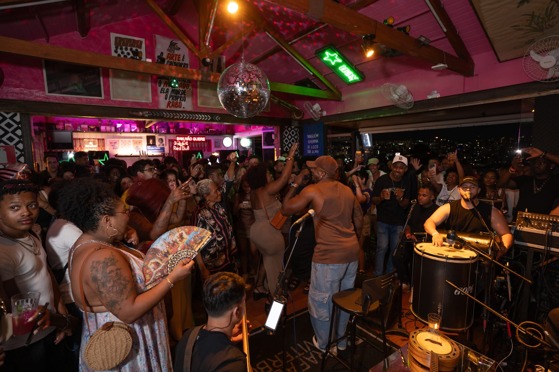 Lala In The House•Samba, Pagode & Hiphop• 15nov,Sáb• Feriado
