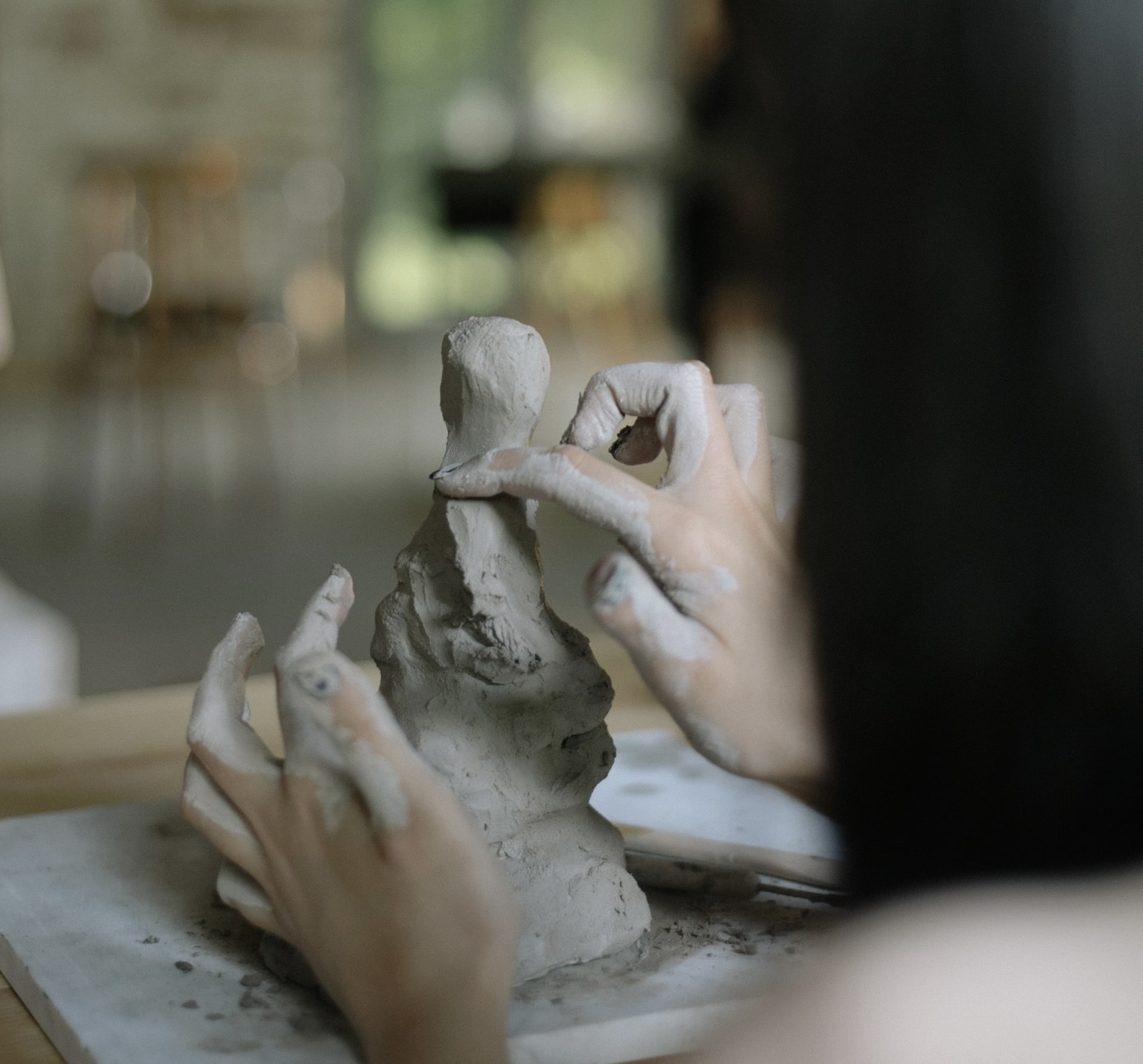 Lisbon Art Workshop: Clay Sculpture Night