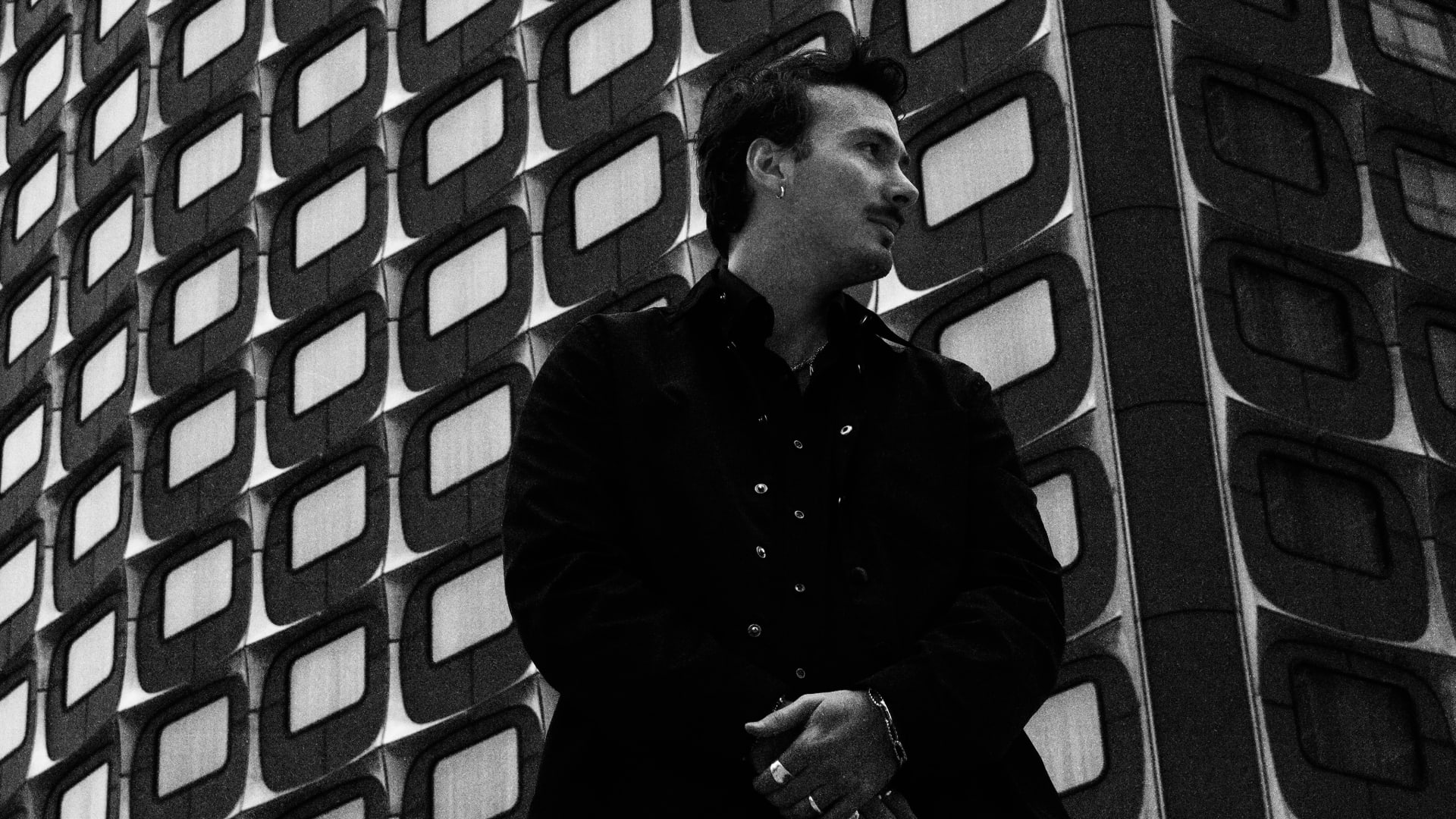 Woh: Victor Flash, Bakean,  Maison De Monsieur & Friends