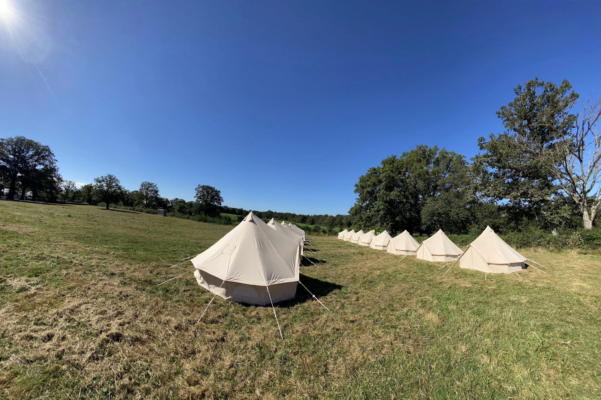 Tipi Camp Proche Du Hellfest .