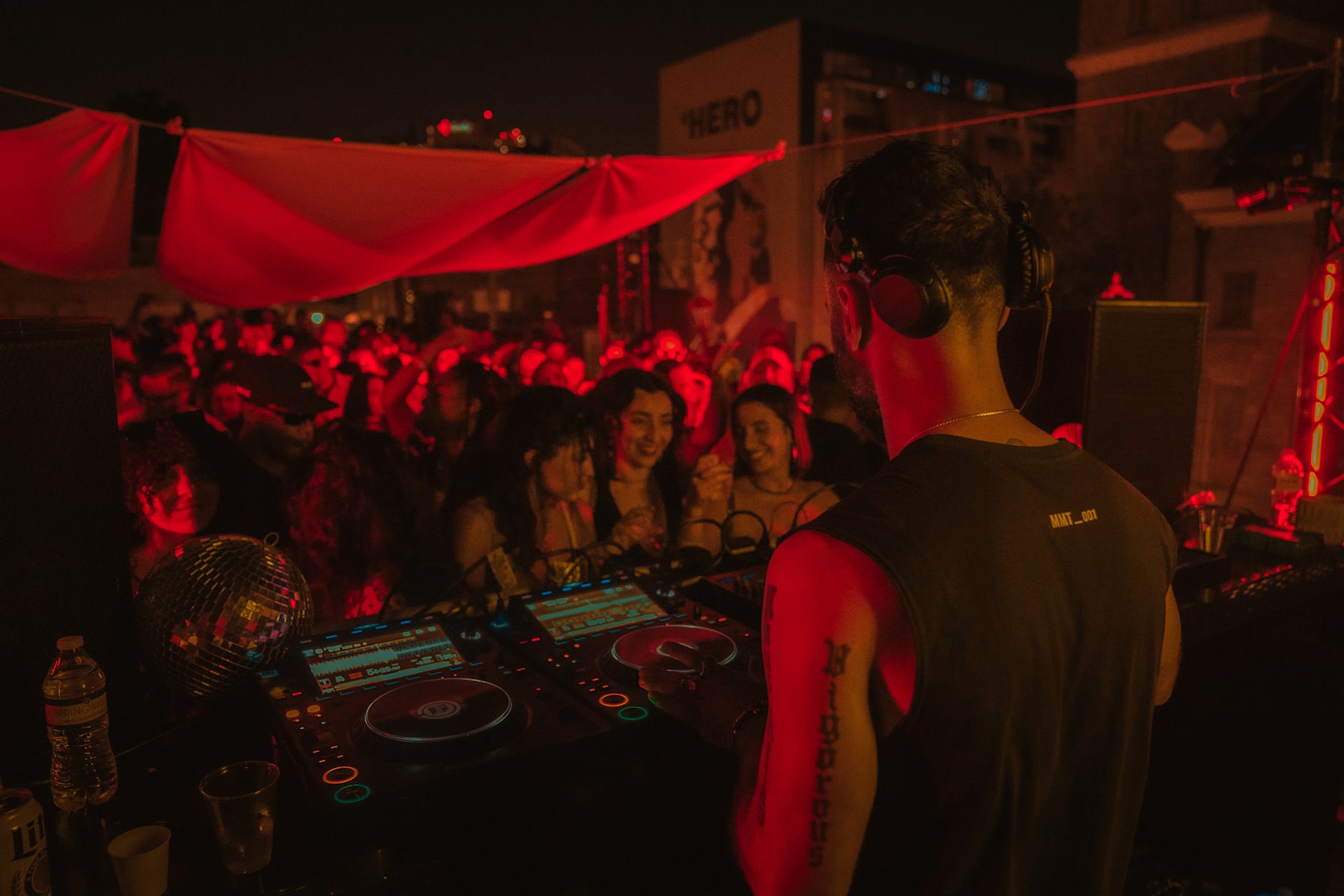 Alley Cat Rooftop W/ Project B.