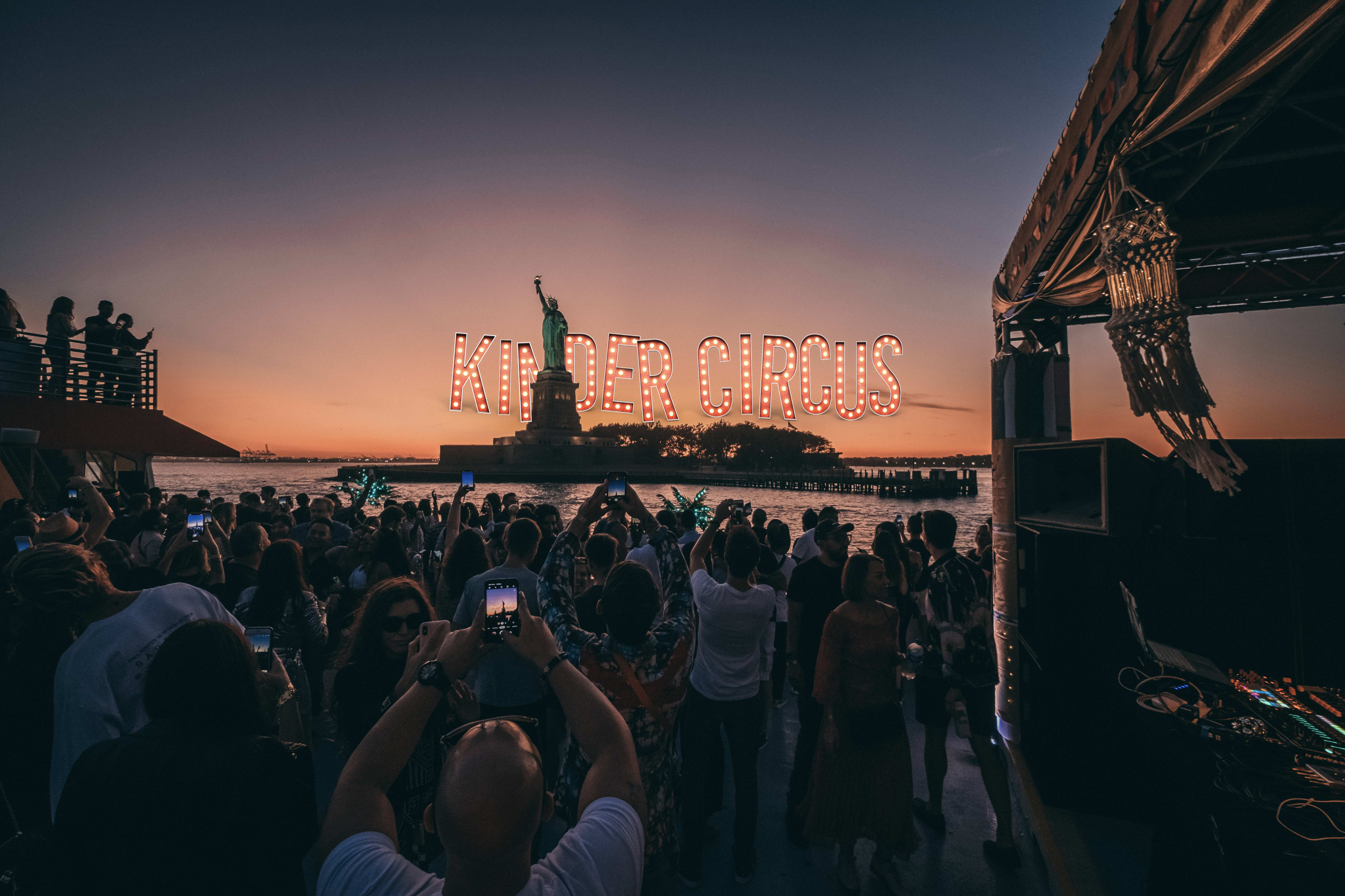 Kinder Circus Magic On The Hudson