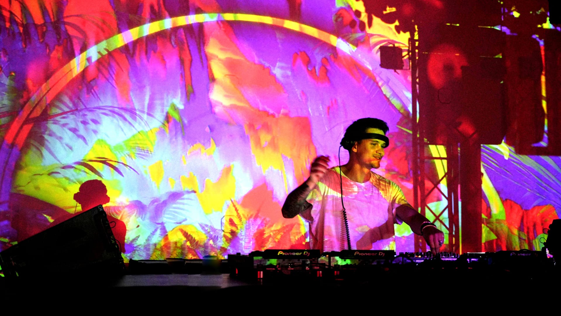 Temple X Musique De Lune: Vladislove, Brandi Perl & Rosmano