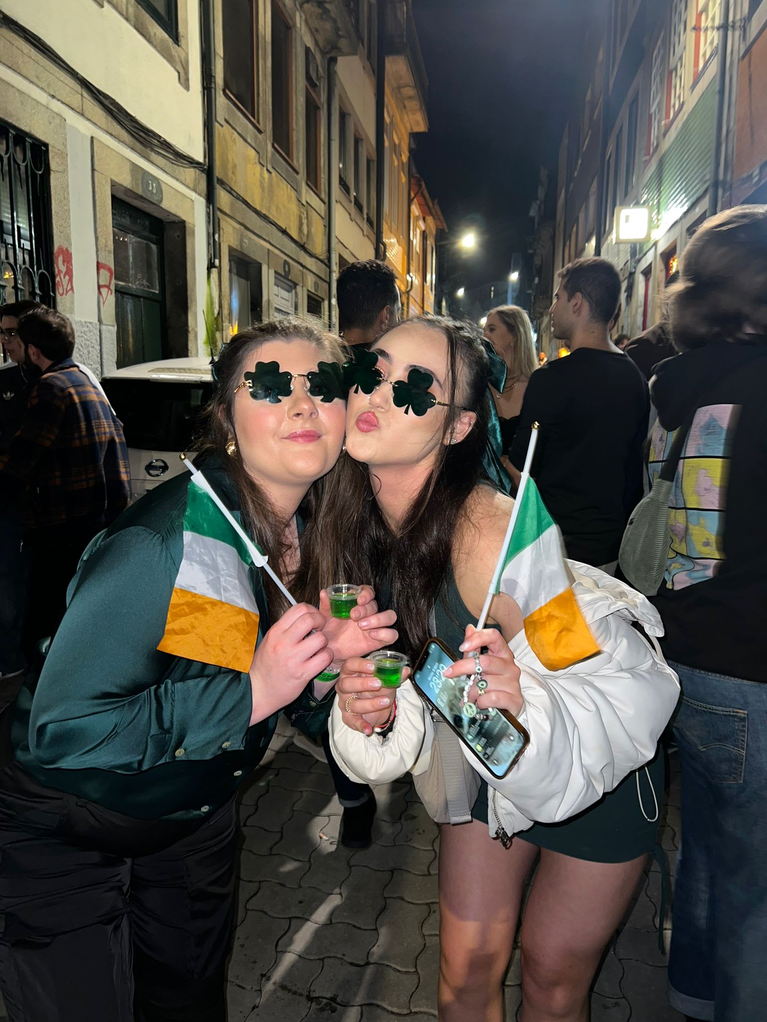St Patrick’S Pubcrawl 7 Drinks,5hrs 4bars Skip The Line Club