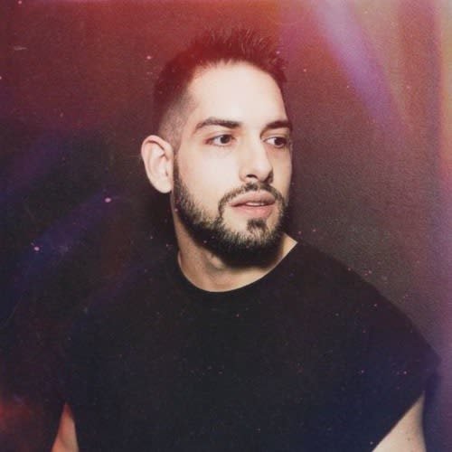 LUIS F