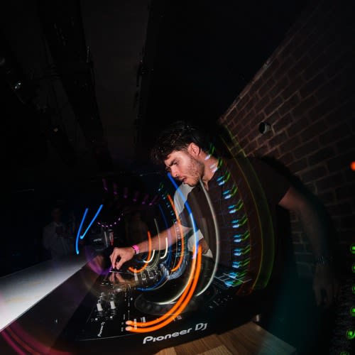 Neil Tazi