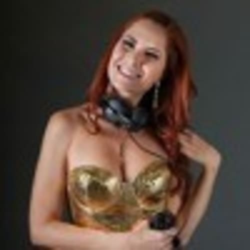 DJ Ana Flor