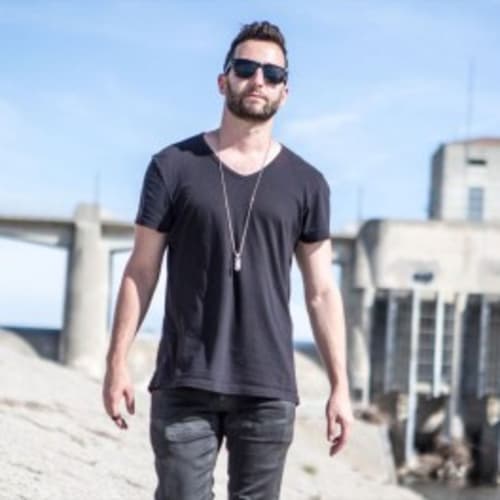 Jon Charnis