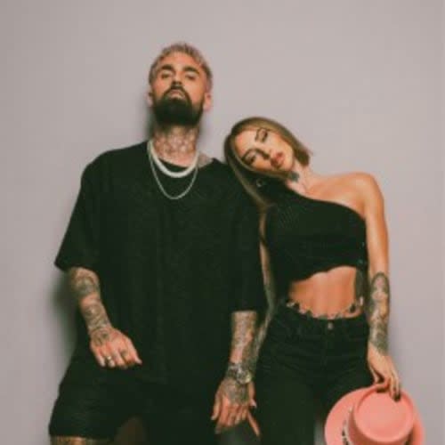 Savage & SHē