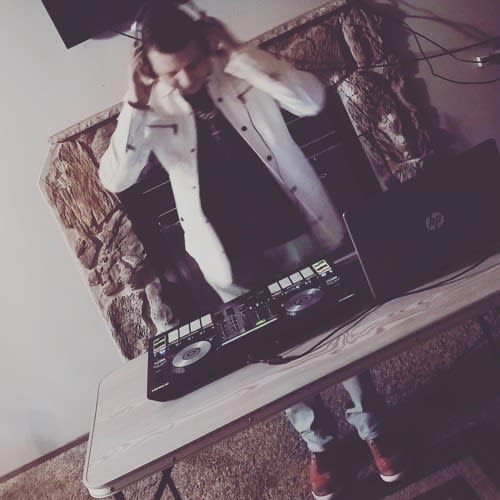 Dj Dcuellar