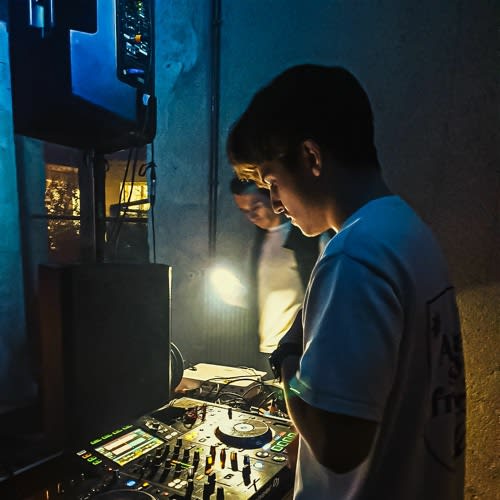 Lamour DJ