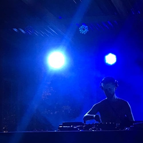 DJ WEIRD