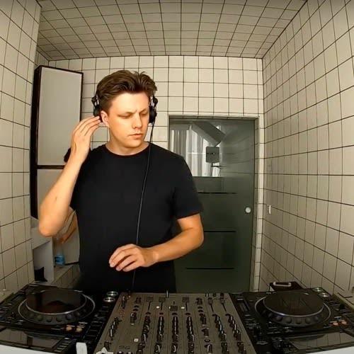 Joe Davies // DJ Assam