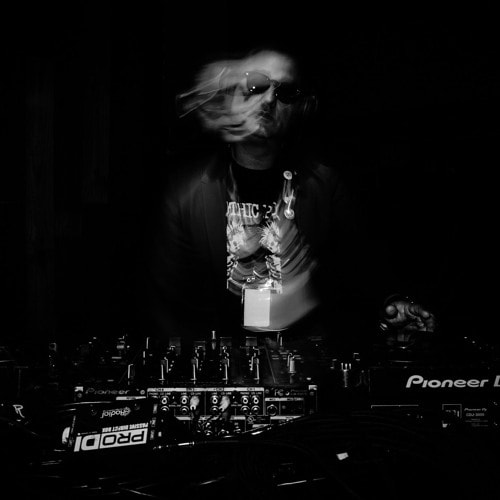 DJ DINO