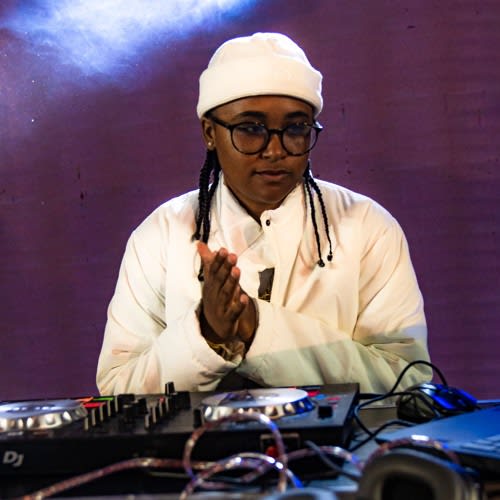 DJ XL