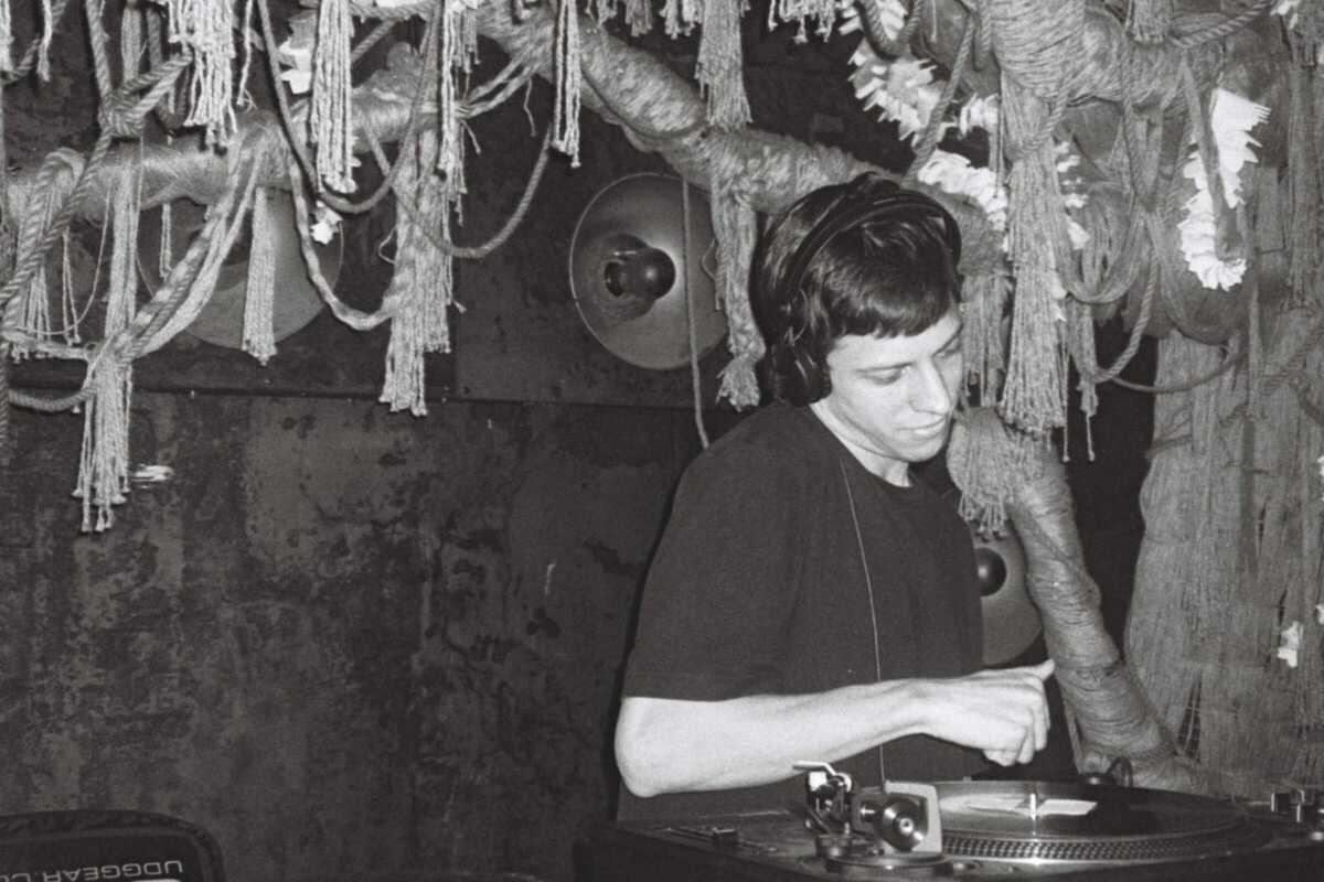 Desires Presents: Hicham