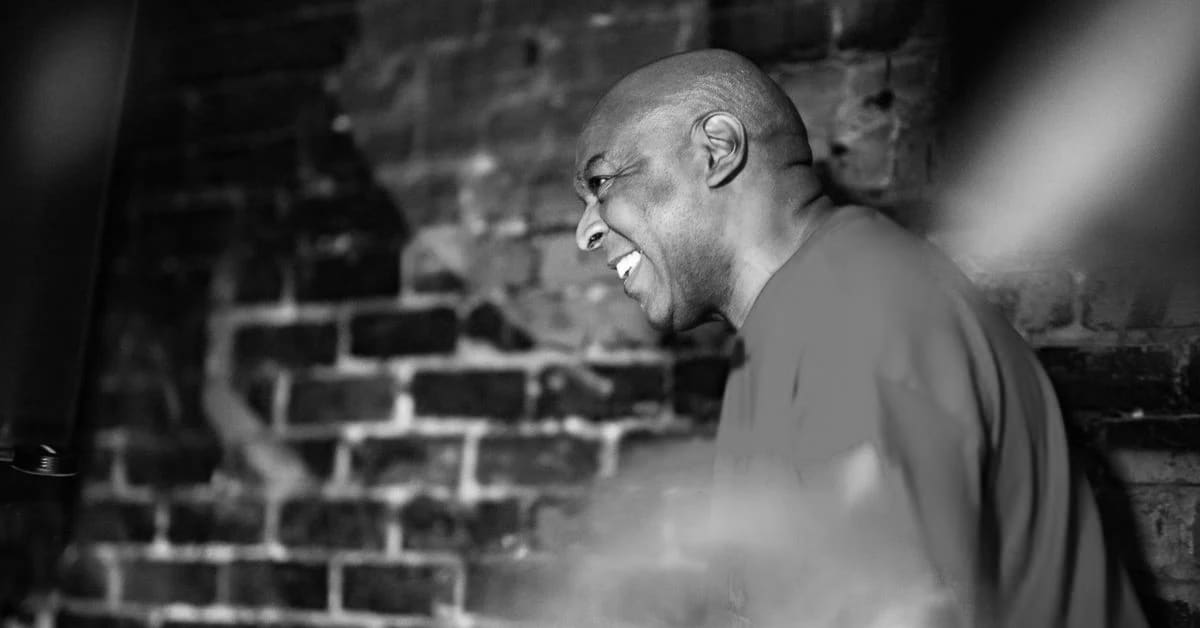 Echo Room Presents: Ron Pullman